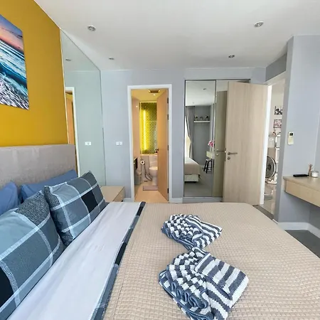 Accommodation With Waterpark Pattaya Exterior foto