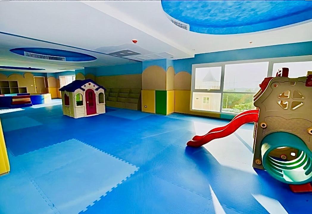 With Waterpark Apartment *